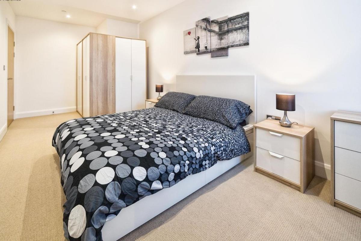 New Chic Luxury Flat View At Isle Of Dogs And The * Londra